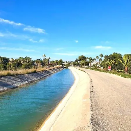 Villamartin Palms Stylish Close To Golf And Ocean With Garden Views